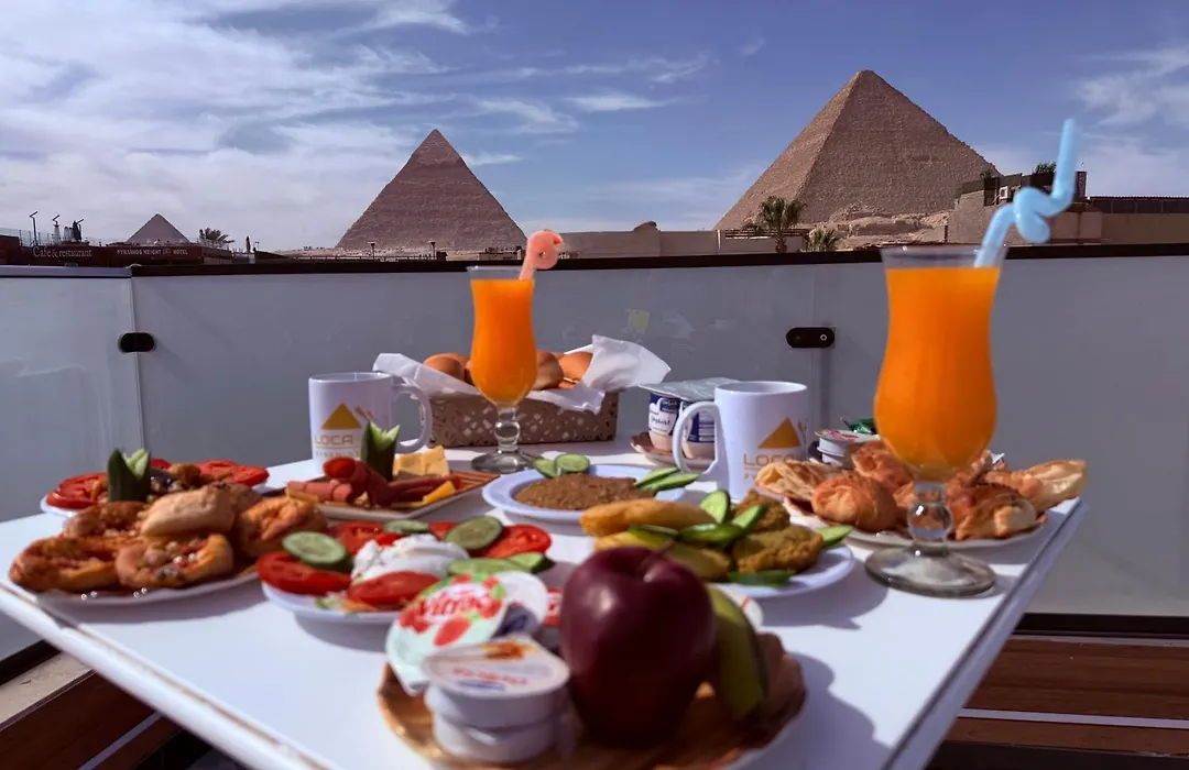 Locanda Pyramids View-1
